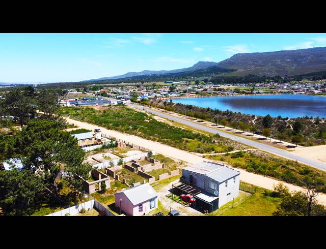 5 BEDROOM FREESTANDING SOLD IN BOT RIVER AVENUES